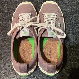 Carina canvas shoes for women